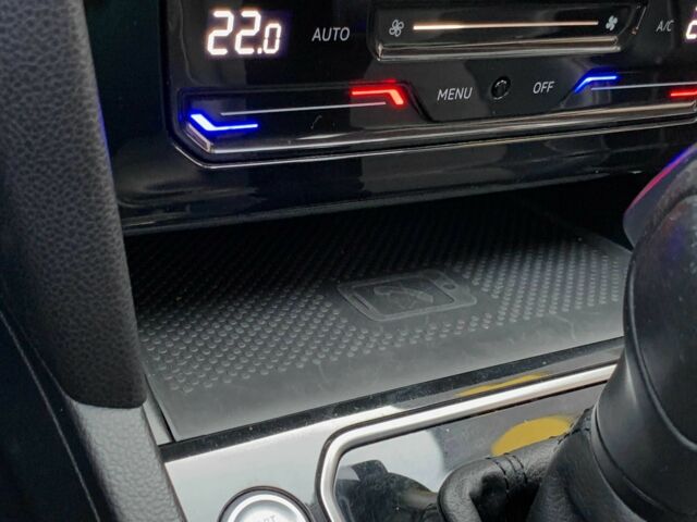 Черный Фольксваген Пассат Вариант, объемом двигателя 2 л и пробегом 190 тыс. км за 21950 $, фото 17 на Automoto.ua