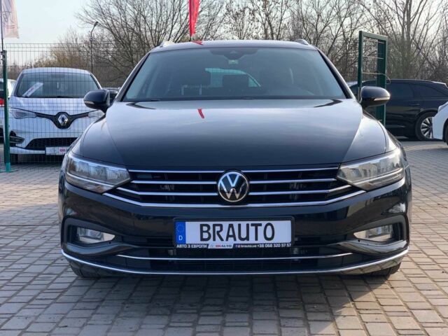 Черный Фольксваген Пассат Вариант, объемом двигателя 2 л и пробегом 190 тыс. км за 21950 $, фото 1 на Automoto.ua