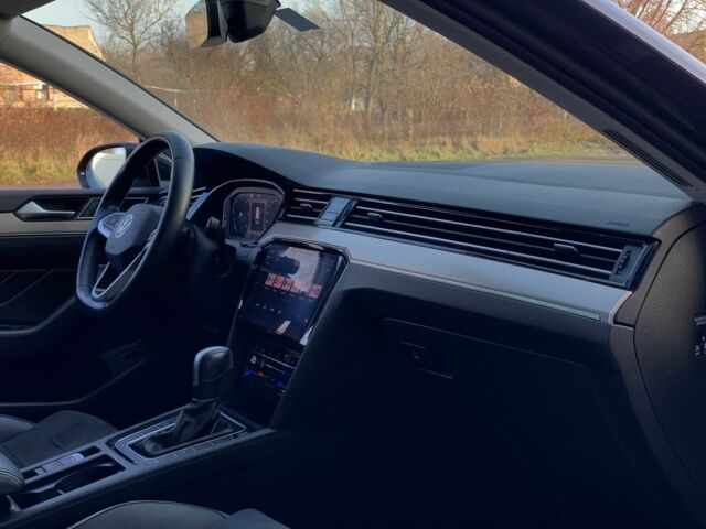 Черный Фольксваген Пассат Вариант, объемом двигателя 2 л и пробегом 190 тыс. км за 21950 $, фото 13 на Automoto.ua