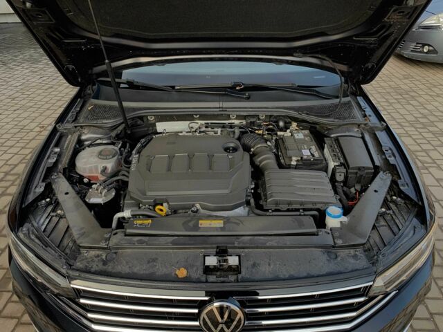 Черный Фольксваген Пассат Вариант, объемом двигателя 2 л и пробегом 190 тыс. км за 21950 $, фото 20 на Automoto.ua