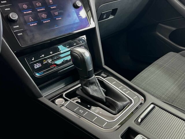 Черный Фольксваген Пассат Вариант, объемом двигателя 2 л и пробегом 199 тыс. км за 20950 $, фото 17 на Automoto.ua