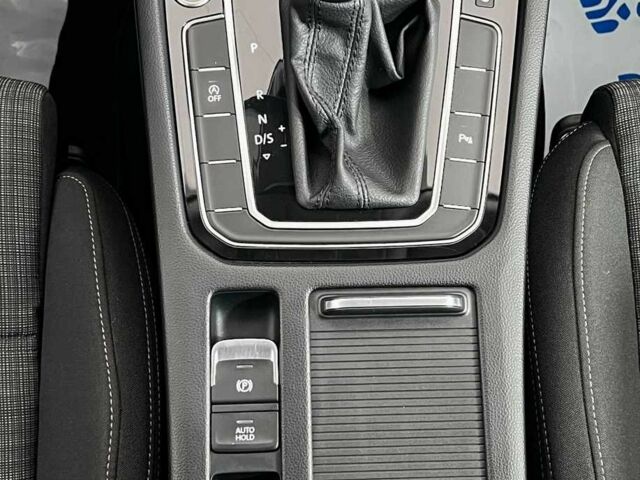 Черный Фольксваген Пассат Вариант, объемом двигателя 2 л и пробегом 199 тыс. км за 20950 $, фото 15 на Automoto.ua