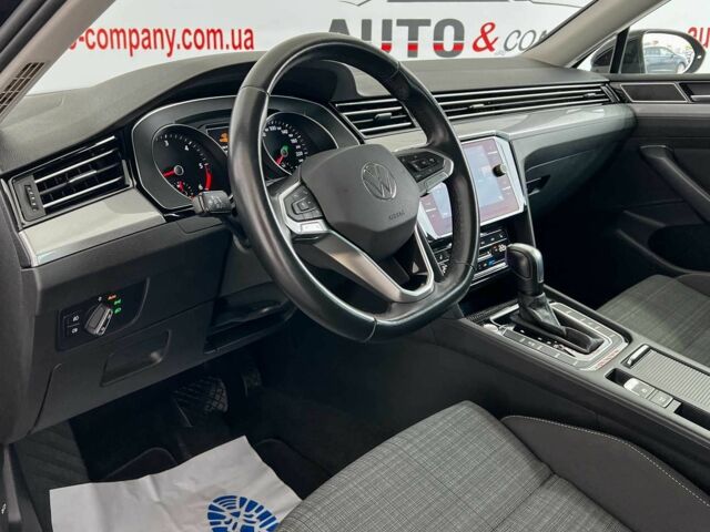 Черный Фольксваген Пассат Вариант, объемом двигателя 2 л и пробегом 199 тыс. км за 20950 $, фото 5 на Automoto.ua