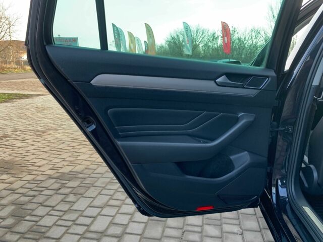 Черный Фольксваген Пассат Вариант, объемом двигателя 2 л и пробегом 190 тыс. км за 21950 $, фото 10 на Automoto.ua