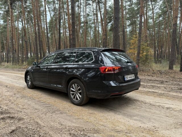 Черный Фольксваген Пассат Вариант, объемом двигателя 1.5 л и пробегом 32 тыс. км за 25000 $, фото 4 на Automoto.ua