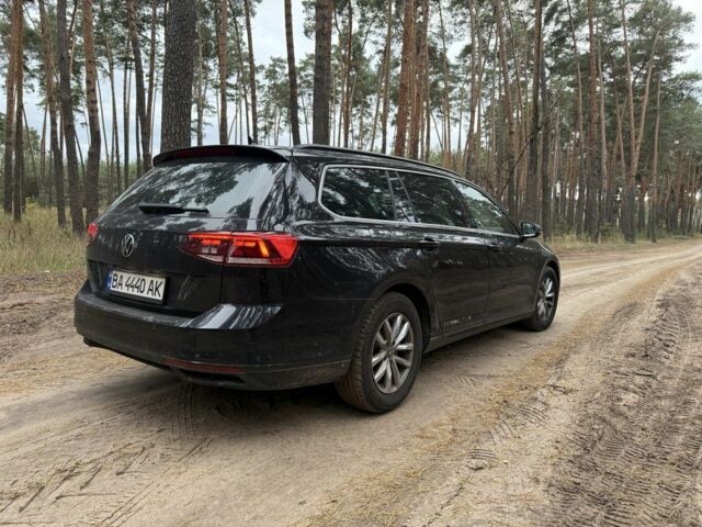 Черный Фольксваген Пассат Вариант, объемом двигателя 1.5 л и пробегом 32 тыс. км за 25000 $, фото 5 на Automoto.ua