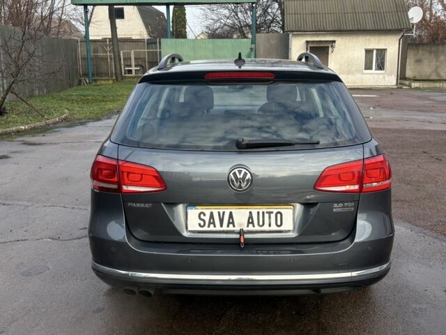 Фіолетовий Фольксваген Пассат Варіант, об'ємом двигуна 2 л та пробігом 149 тис. км за 4200 $, фото 6 на Automoto.ua