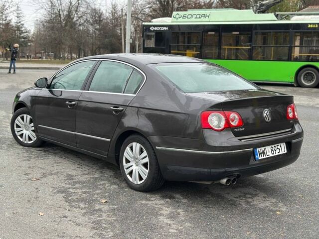 Коричневый Фольксваген Пассат Вариант, объемом двигателя 1.8 л и пробегом 356 тыс. км за 2800 $, фото 3 на Automoto.ua