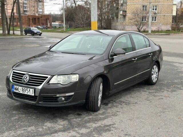 Коричневый Фольксваген Пассат Вариант, объемом двигателя 1.8 л и пробегом 356 тыс. км за 2800 $, фото 1 на Automoto.ua
