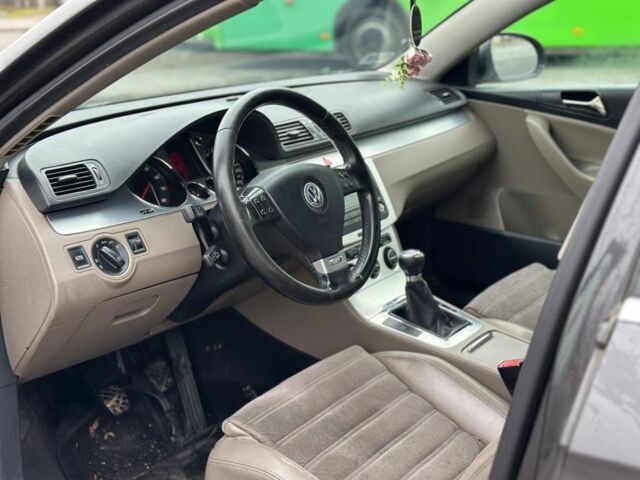 Коричневый Фольксваген Пассат Вариант, объемом двигателя 1.8 л и пробегом 356 тыс. км за 2800 $, фото 5 на Automoto.ua