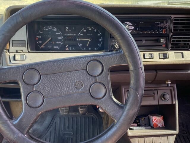 Коричневий Фольксваген Пассат Варіант, об'ємом двигуна 1.6 л та пробігом 200 тис. км за 1550 $, фото 7 на Automoto.ua