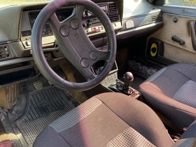 Коричневий Фольксваген Пассат Варіант, об'ємом двигуна 1.6 л та пробігом 200 тис. км за 1550 $, фото 3 на Automoto.ua