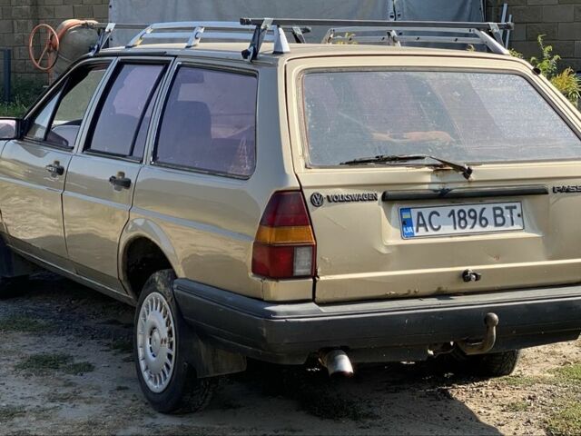 Коричневий Фольксваген Пассат Варіант, об'ємом двигуна 1.6 л та пробігом 200 тис. км за 1550 $, фото 2 на Automoto.ua