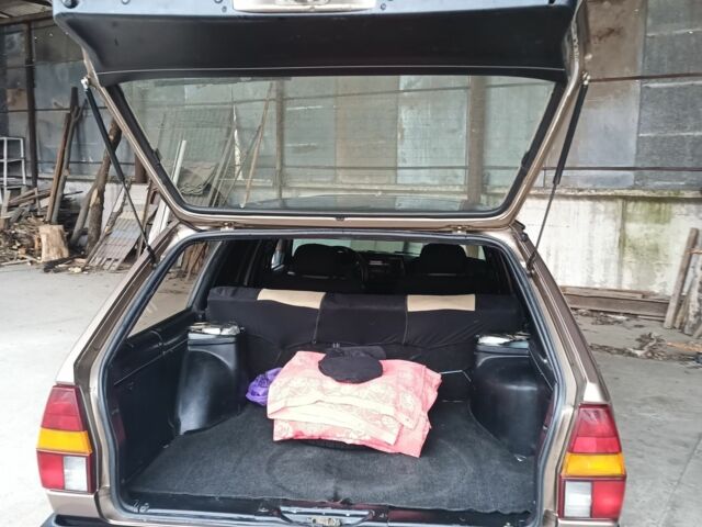 Коричневий Фольксваген Пассат Варіант, об'ємом двигуна 1.8 л та пробігом 130 тис. км за 1700 $, фото 20 на Automoto.ua