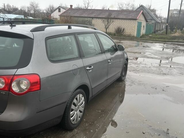 Коричневый Фольксваген Пассат Вариант, объемом двигателя 1.9 л и пробегом 325 тыс. км за 2792 $, фото 4 на Automoto.ua