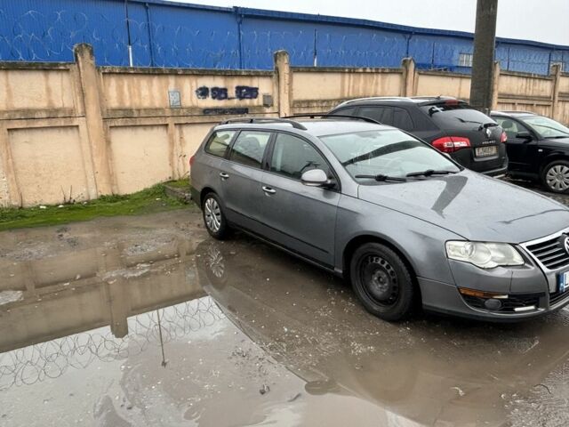 Коричневый Фольксваген Пассат Вариант, объемом двигателя 1.9 л и пробегом 325 тыс. км за 2792 $, фото 1 на Automoto.ua