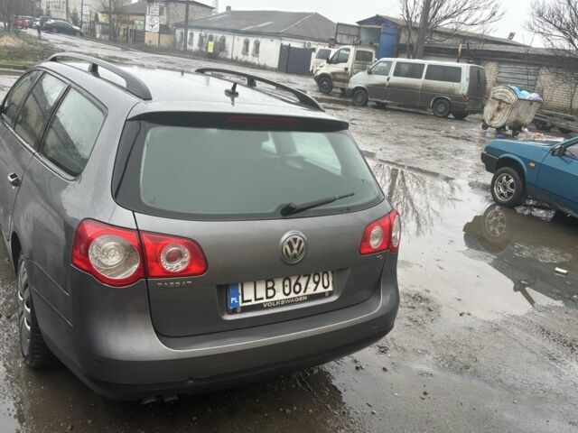 Коричневый Фольксваген Пассат Вариант, объемом двигателя 1.9 л и пробегом 325 тыс. км за 2792 $, фото 3 на Automoto.ua