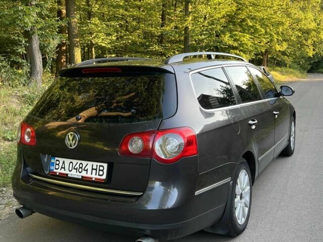 Коричневый Фольксваген Пассат Вариант, объемом двигателя 2 л и пробегом 238 тыс. км за 4700 $, фото 3 на Automoto.ua