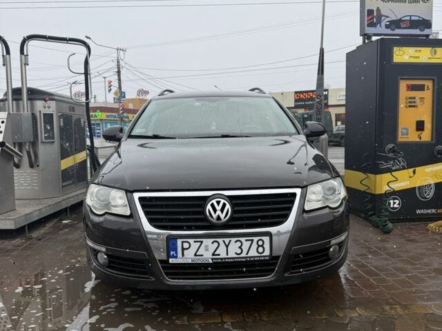 Коричневий Фольксваген Пассат Варіант, об'ємом двигуна 2 л та пробігом 215 тис. км за 3250 $, фото 2 на Automoto.ua