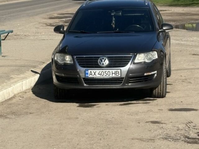 Фольксваген Пассат Вариант 2006 в Харькове на Automoto.ua Коричневый Фольксваген Пассат Вариант, объемом двигателя 3.2 л и пробегом 340 тыс. км за 5900 $, фото 5 на Automoto.ua