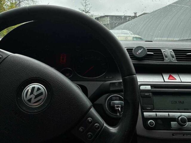 Фольксваген Пассат Варіант 2006 у Києві на Automoto.ua Коричневий Фольксваген Пассат Варіант, об'ємом двигуна 0 л та пробігом 300 тис. км за 6000 $, фото 1 на Automoto.ua