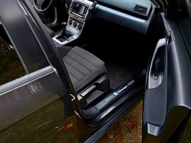 Фольксваген Пассат Вариант 2006 в Вараш (Кузнецовск) на Automoto.ua Коричневый Фольксваген Пассат Вариант, объемом двигателя 2 л и пробегом 255 тыс. км за 6400 $, фото 5 на Automoto.ua