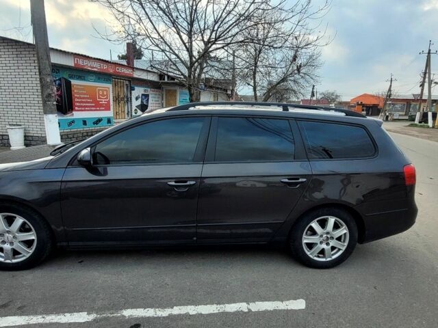 Коричневий Фольксваген Пассат Варіант, об'ємом двигуна 1.6 л та пробігом 290 тис. км за 4300 $, фото 1 на Automoto.ua