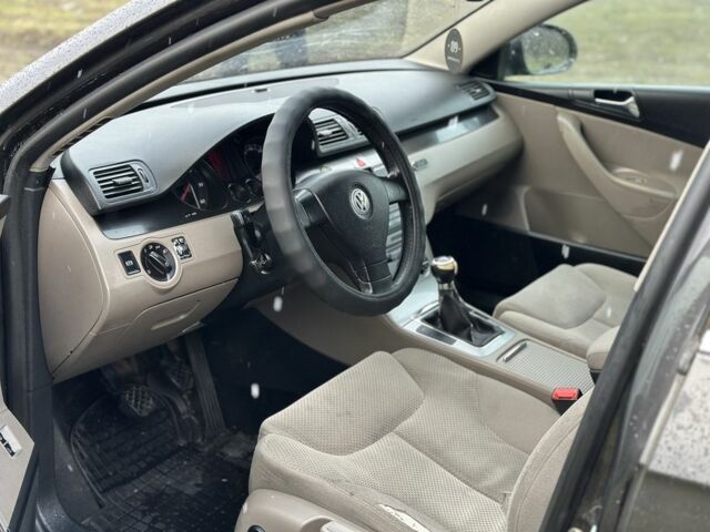 Коричневий Фольксваген Пассат Варіант, об'ємом двигуна 0 л та пробігом 123 тис. км за 2700 $, фото 4 на Automoto.ua