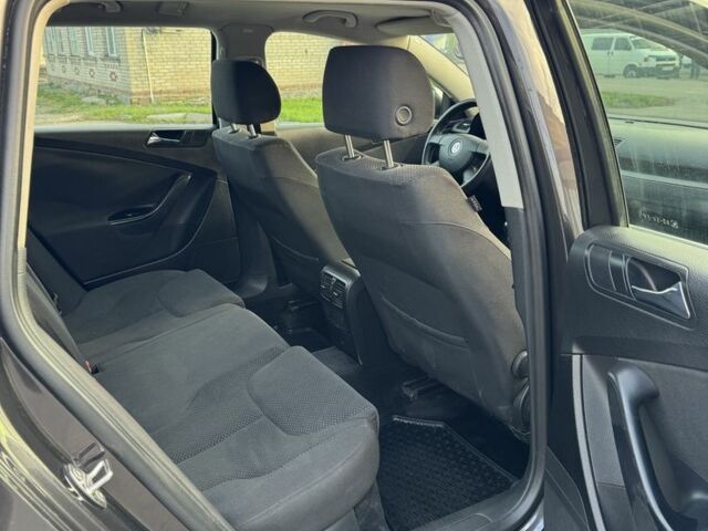 Коричневый Фольксваген Пассат Вариант, объемом двигателя 2 л и пробегом 281 тыс. км за 5299 $, фото 15 на Automoto.ua