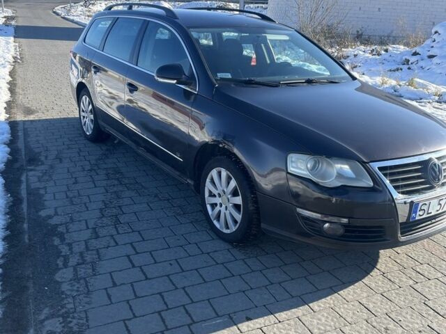 Коричневый Фольксваген Пассат Вариант, объемом двигателя 0 л и пробегом 300 тыс. км за 2200 $, фото 1 на Automoto.ua