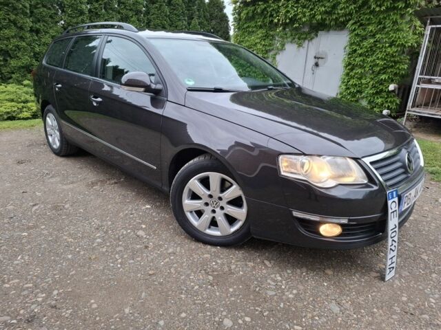 Коричневый Фольксваген Пассат Вариант, объемом двигателя 2 л и пробегом 257 тыс. км за 6999 $, фото 1 на Automoto.ua