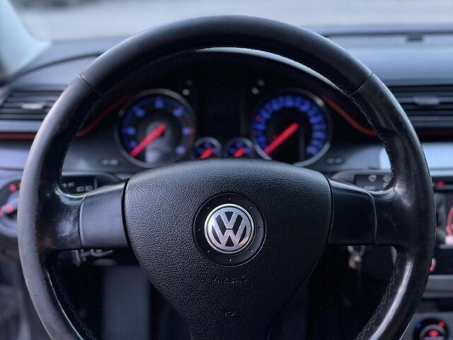 Коричневий Фольксваген Пассат Варіант, об'ємом двигуна 2 л та пробігом 250 тис. км за 3450 $, фото 11 на Automoto.ua