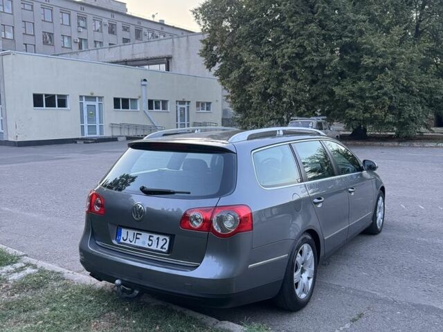 Коричневий Фольксваген Пассат Варіант, об'ємом двигуна 2 л та пробігом 250 тис. км за 3450 $, фото 5 на Automoto.ua