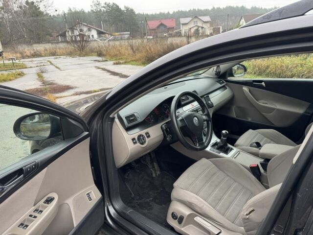 Коричневий Фольксваген Пассат Варіант, об'ємом двигуна 2 л та пробігом 262 тис. км за 5699 $, фото 7 на Automoto.ua