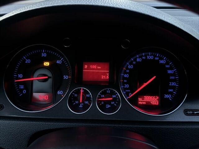 Коричневий Фольксваген Пассат Варіант, об'ємом двигуна 2 л та пробігом 250 тис. км за 3450 $, фото 12 на Automoto.ua