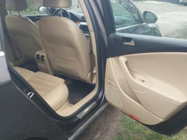 Коричневый Фольксваген Пассат Вариант, объемом двигателя 2 л и пробегом 310 тыс. км за 5700 $, фото 7 на Automoto.ua