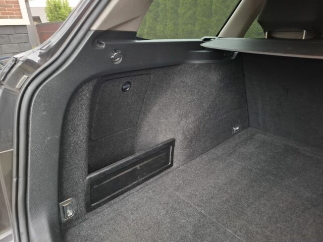 Коричневый Фольксваген Пассат Вариант, объемом двигателя 2 л и пробегом 257 тыс. км за 6999 $, фото 17 на Automoto.ua