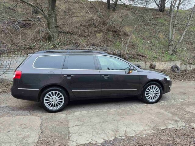 Коричневый Фольксваген Пассат Вариант, объемом двигателя 2 л и пробегом 196 тыс. км за 5900 $, фото 3 на Automoto.ua