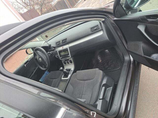 Коричневый Фольксваген Пассат Вариант, объемом двигателя 0 л и пробегом 280 тыс. км за 5900 $, фото 8 на Automoto.ua