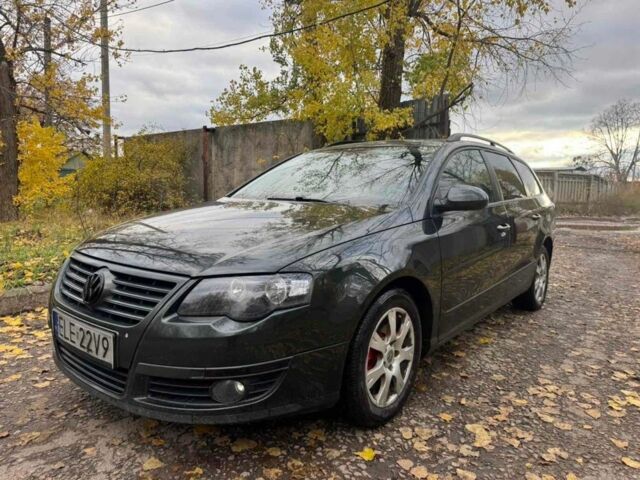 Коричневый Фольксваген Пассат Вариант, объемом двигателя 2 л и пробегом 300 тыс. км за 3100 $, фото 3 на Automoto.ua