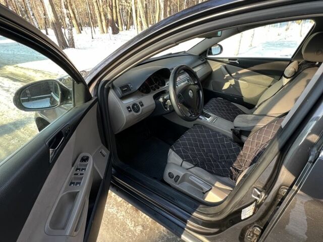 Коричневий Фольксваген Пассат Варіант, об'ємом двигуна 2 л та пробігом 380 тис. км за 6450 $, фото 10 на Automoto.ua