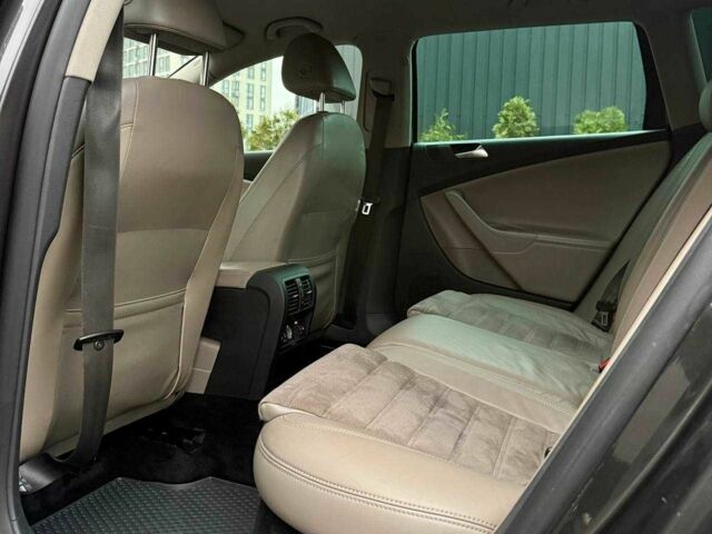 Коричневый Фольксваген Пассат Вариант, объемом двигателя 2 л и пробегом 240 тыс. км за 6300 $, фото 12 на Automoto.ua