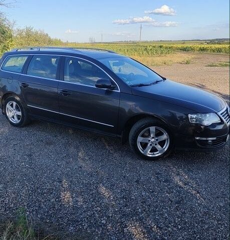 Коричневий Фольксваген Пассат Варіант, об'ємом двигуна 2 л та пробігом 237 тис. км за 7100 $, фото 6 на Automoto.ua