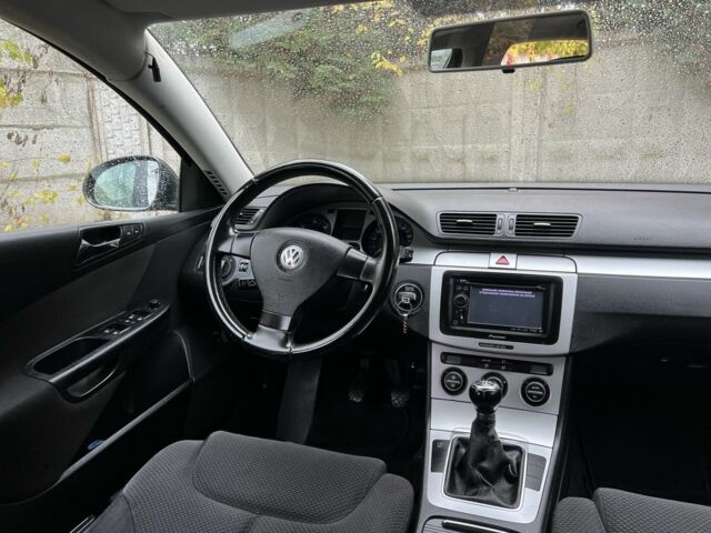 Фольксваген Пассат Вариант 2009 в Ровно на Automoto.ua Коричневый Фольксваген Пассат Вариант, объемом двигателя 1.9 л и пробегом 250 тыс. км за 5650 $, фото 17 на Automoto.ua