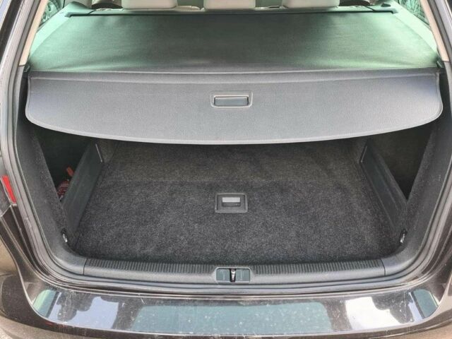 Коричневий Фольксваген Пассат Варіант, об'ємом двигуна 2 л та пробігом 201 тис. км за 2084 $, фото 6 на Automoto.ua