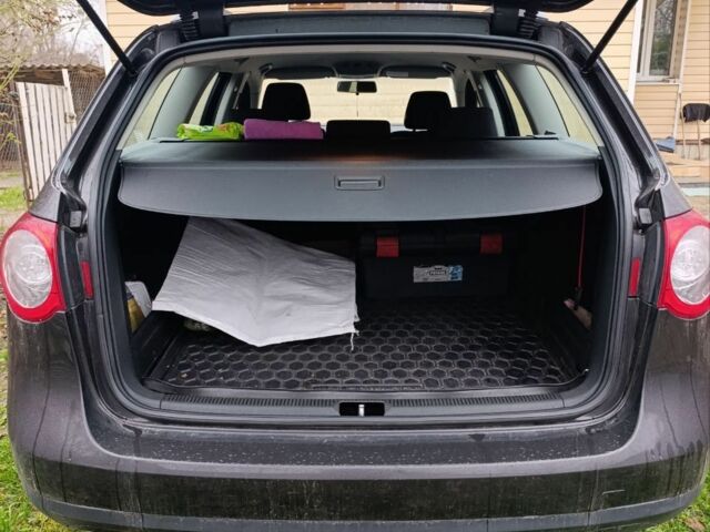 Коричневий Фольксваген Пассат Варіант, об'ємом двигуна 1.6 л та пробігом 181 тис. км за 7900 $, фото 4 на Automoto.ua