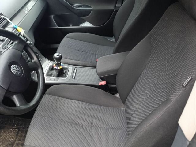 Коричневий Фольксваген Пассат Варіант, об'ємом двигуна 1.6 л та пробігом 181 тис. км за 7900 $, фото 7 на Automoto.ua