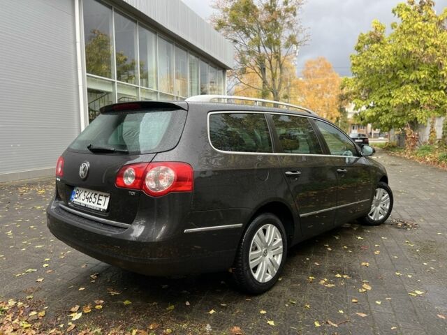 Фольксваген Пассат Вариант 2009 в Ровно на Automoto.ua Коричневый Фольксваген Пассат Вариант, объемом двигателя 1.9 л и пробегом 250 тыс. км за 5650 $, фото 4 на Automoto.ua