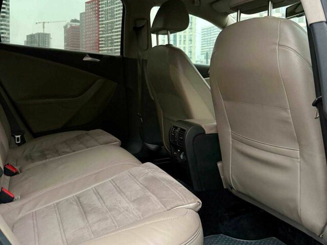 Коричневый Фольксваген Пассат Вариант, объемом двигателя 2 л и пробегом 240 тыс. км за 6300 $, фото 14 на Automoto.ua