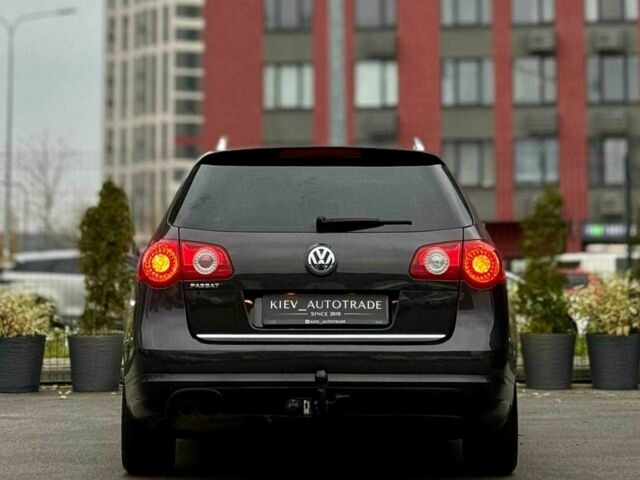 Коричневый Фольксваген Пассат Вариант, объемом двигателя 2 л и пробегом 240 тыс. км за 6300 $, фото 2 на Automoto.ua